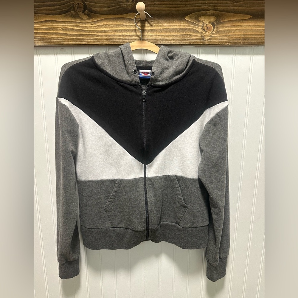 Pony Brand Gray and Black Colorblock chevron full zip cropped Hoodie Sz L Y2K